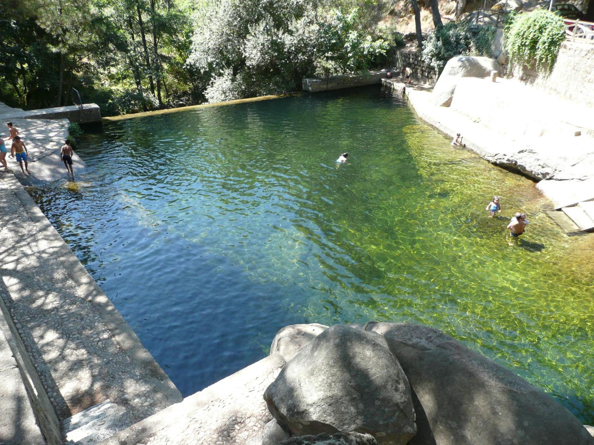 Amatalasvinas Piedralaves Exterior photo